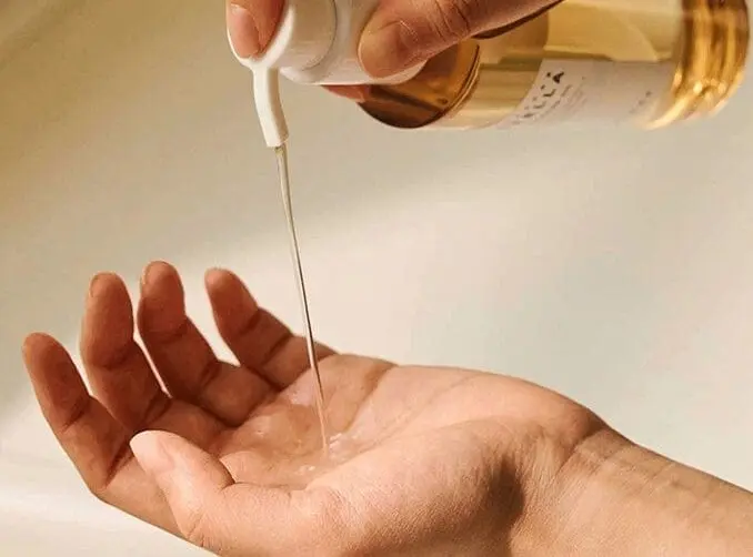 Madagascar Centella Light Cleansing Oil - Imagen 2